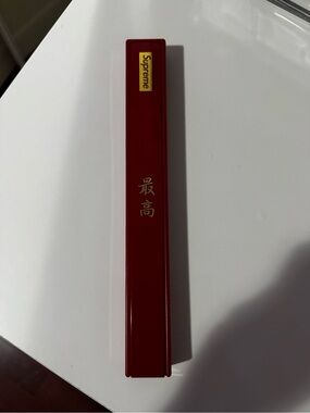Supreme chopsticks
